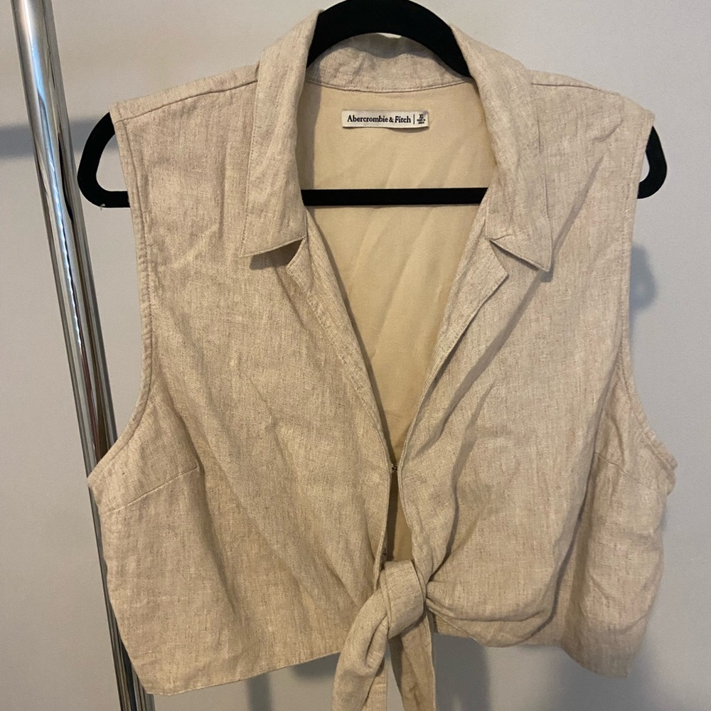 Abercrombie linen top